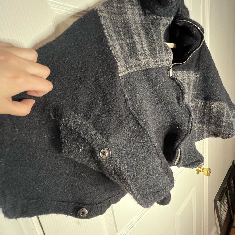 100% Wool Patchwork Cape - image 2